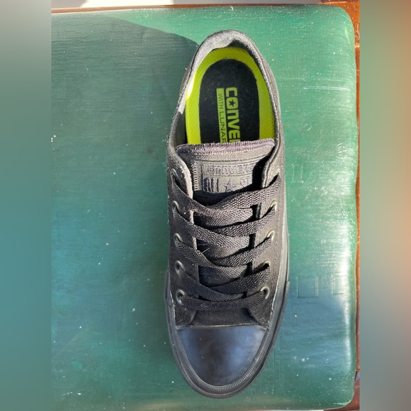 Converse - Worn Once - Picture 3 of 4